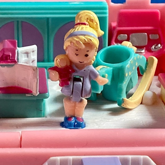 Vintage 1993 | Polly Pocket Toy Shop - Pollyville - Picture 10 of 14
